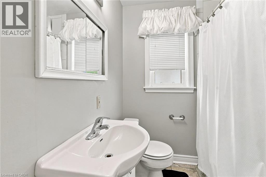 299 West 5th Street, Hamilton, Ontario  L9C 3P2 - Photo 18 - 40856579