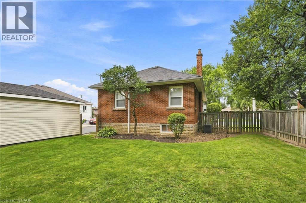 299 West 5th Street, Hamilton, Ontario  L9C 3P2 - Photo 8 - 40856579