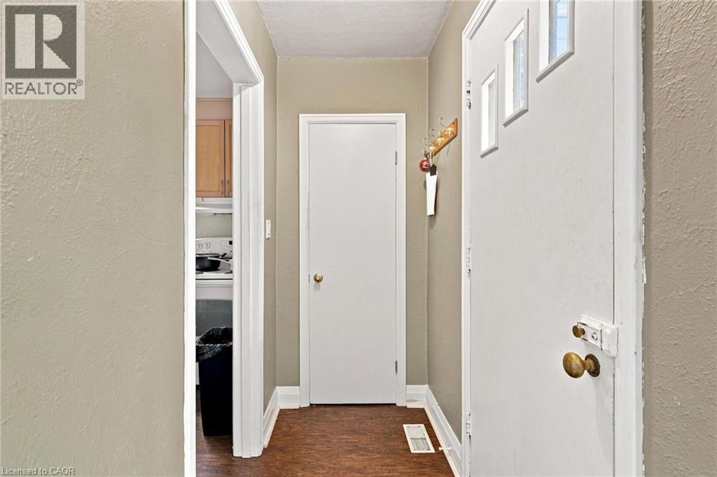 299 West 5th Street, Hamilton, Ontario  L9C 3P2 - Photo 11 - 40856579