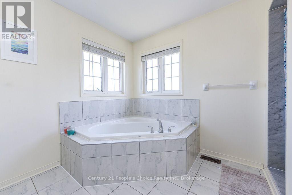 270 Brussels Avenue, Brampton, Ontario  L6Z 0G3 - Photo 35 - W13678924