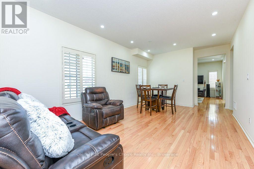 270 Brussels Avenue, Brampton, Ontario  L6Z 0G3 - Photo 8 - W13678924
