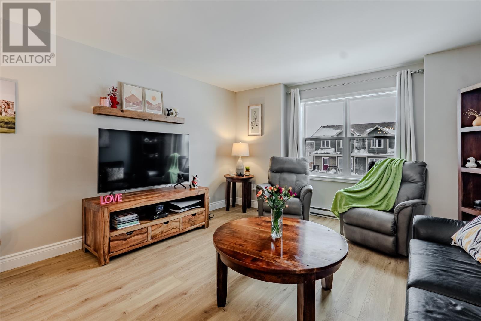 16 Foxglove Street, Paradise — photo 11
