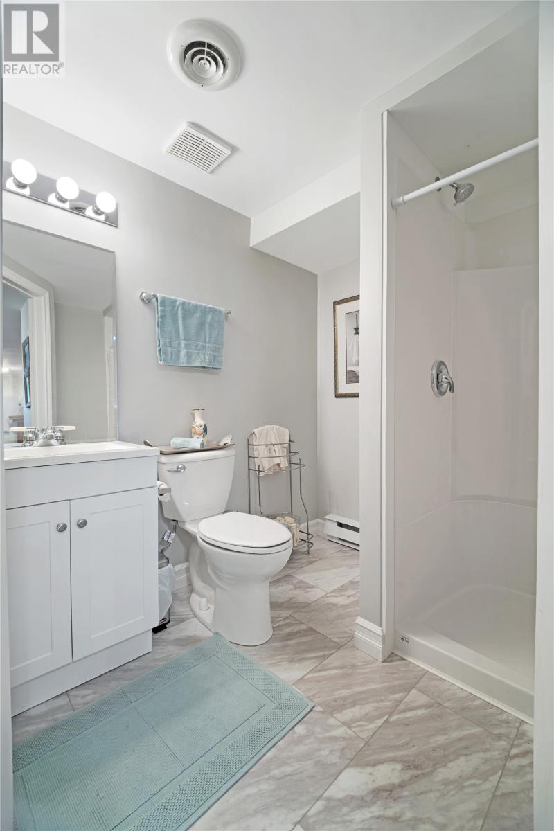 1 Sarasota Court, St. Johns — photo 16