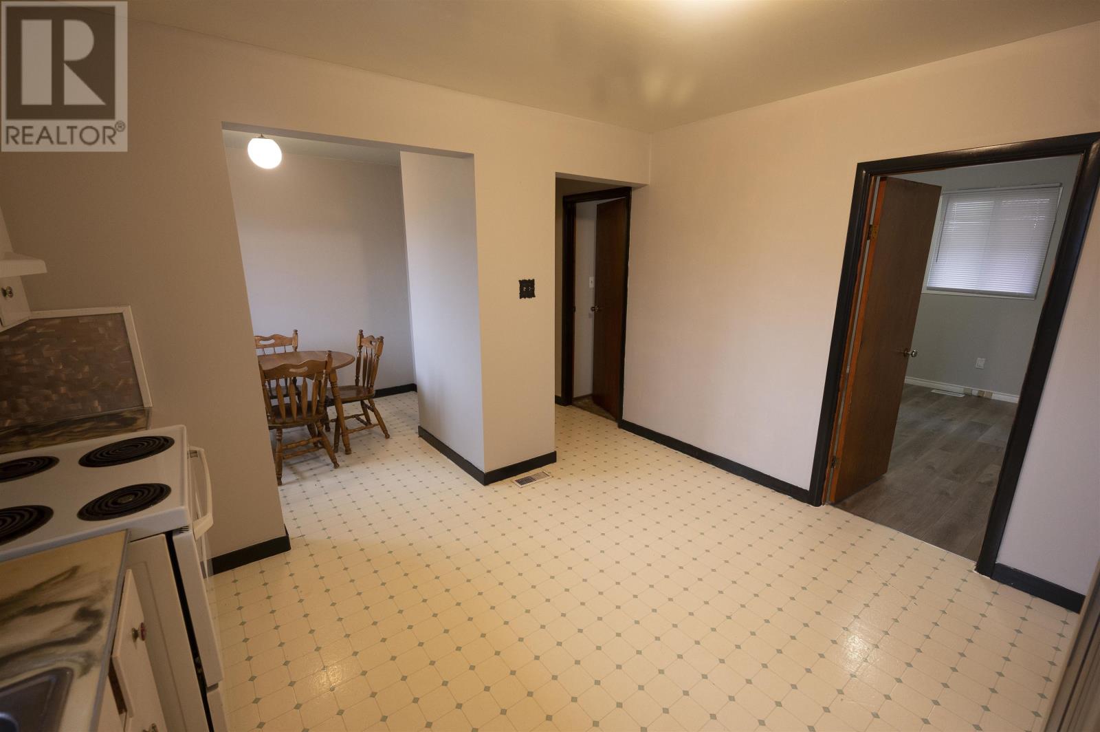 337 Otto Street, Thunder Bay, Ontario  P7A 2V2 - Photo 8 - TB2602415