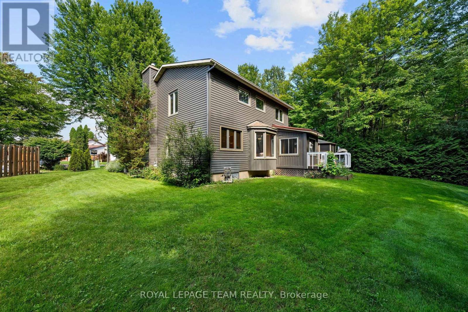 240 Hoylake Crescent, Ottawa, Ontario  K1E 2M8 - Photo 38 - X13690766