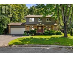 240 HOYLAKE CRESCENT, Ottawa, Ontario