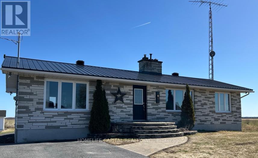 1091 County Rd 15 Road, Alfred And Plantagenet, Ontario  K0B 1A0 - Photo 1 - X13690774