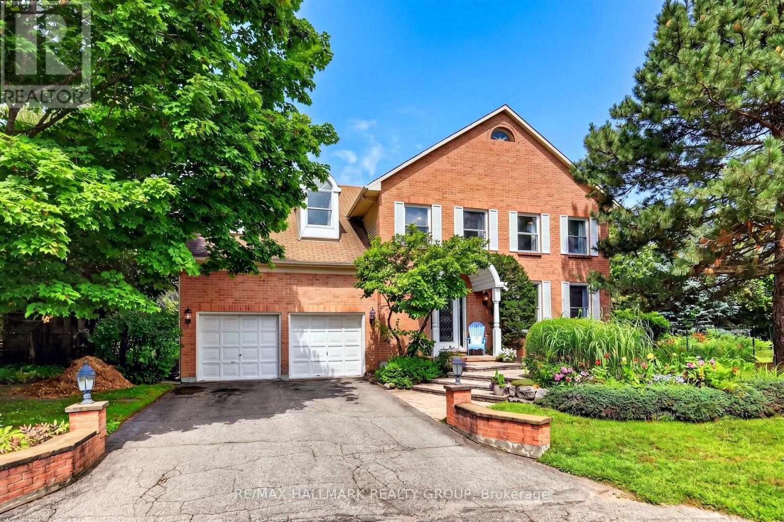 9 Kintail Court, Ottawa, Ontario  K2S 1G8 - Photo 1 - X13690926