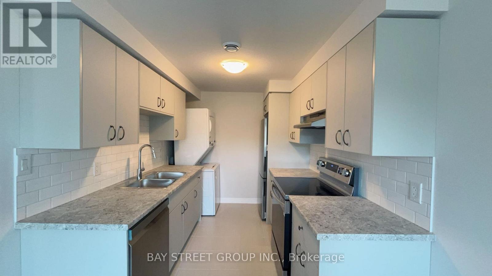 LOWER - 75 HILLCREST ROAD, Port Colborne, Ontario
