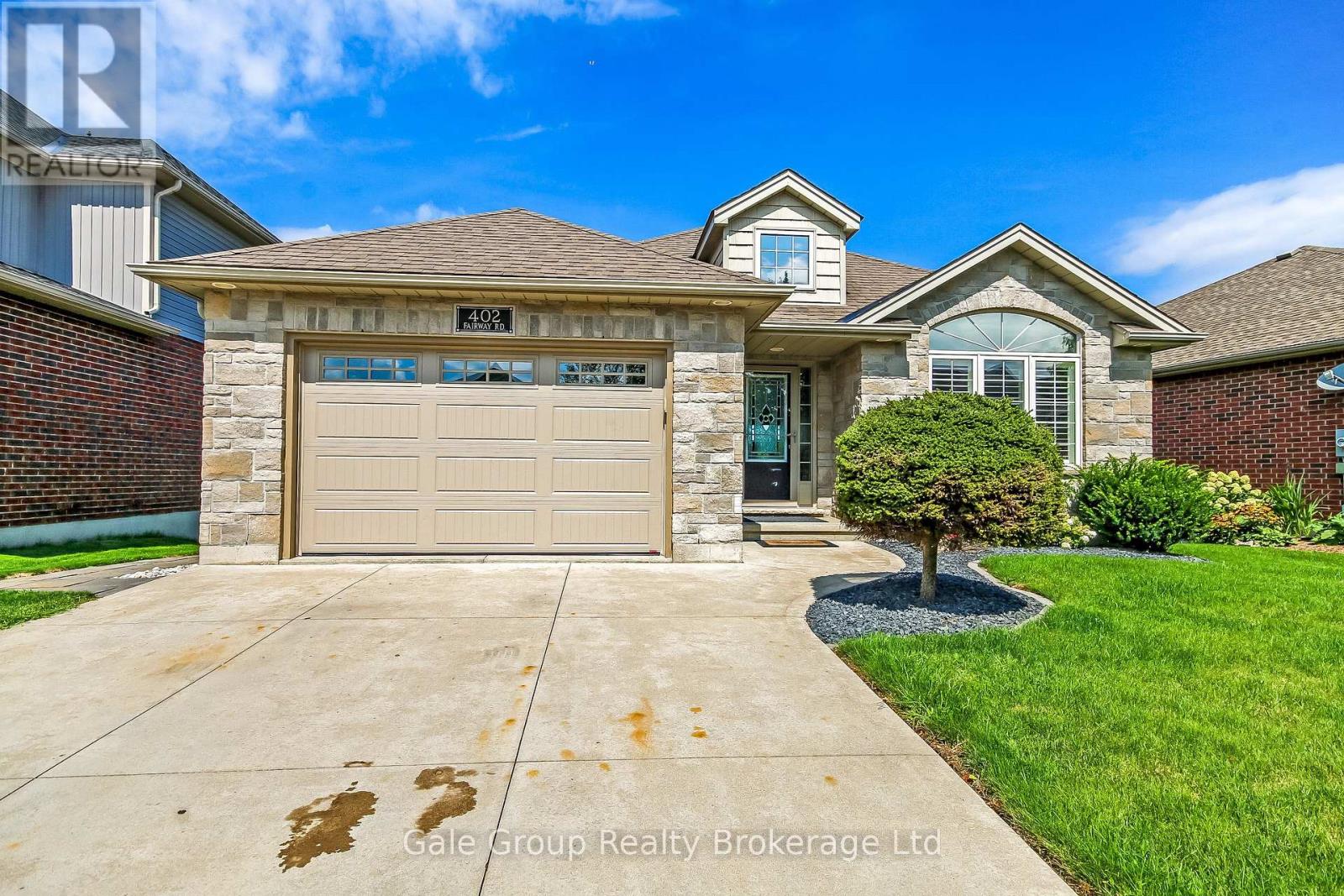 402 Fairway Road, Woodstock, Ontario  N4T 0E1 - Photo 2 - X13690698