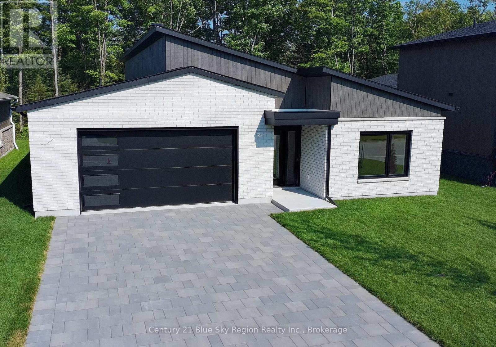 38 Katie Ann Crescent, North Bay, Ontario P1C 1M8 - Photo 3 - X13690734