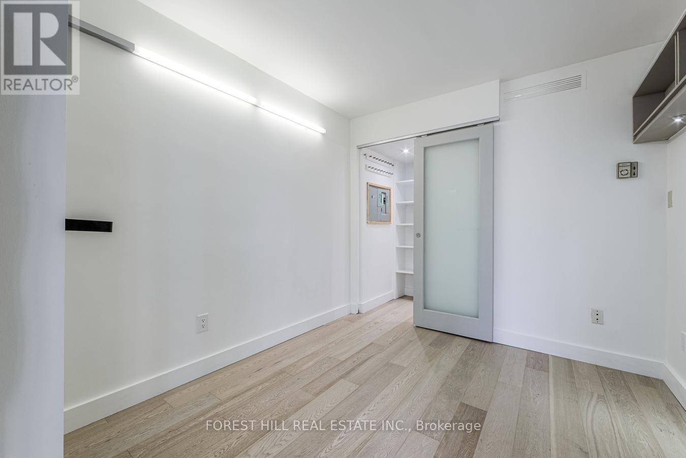 1707 - 65 Harbour Square, Toronto, Ontario  M5J 2L4 - Photo 16 - C13690636