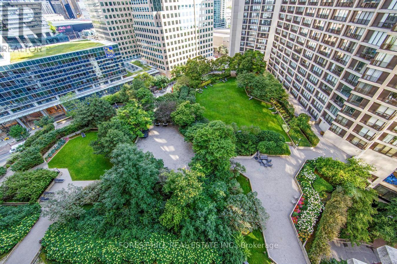 1707 - 65 Harbour Square, Toronto, Ontario  M5J 2L4 - Photo 23 - C13690636