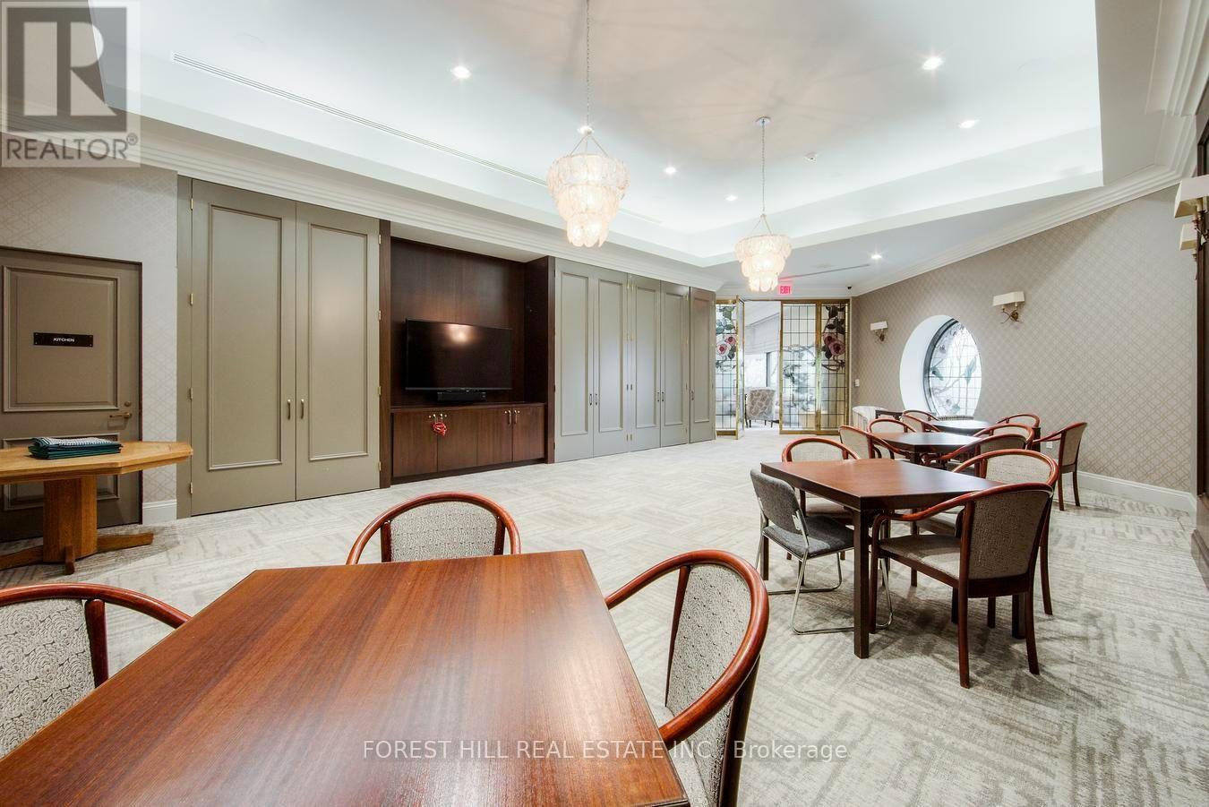 1707 - 65 Harbour Square, Toronto, Ontario  M5J 2L4 - Photo 27 - C13690636