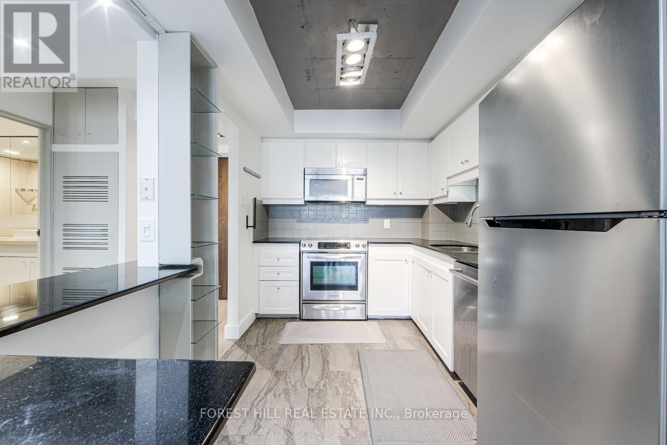 1707 - 65 Harbour Square, Toronto, Ontario  M5J 2L4 - Photo 6 - C13690636