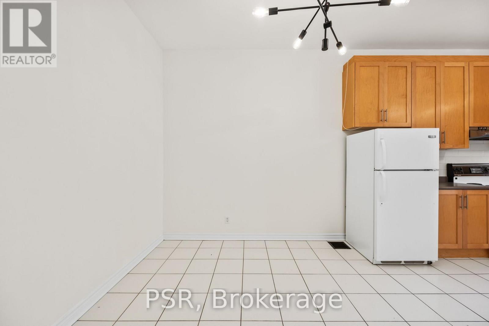 Front - 112 Ossington Avenue, Toronto, Ontario  M6J 2Z4 - Photo 10 - C13690672