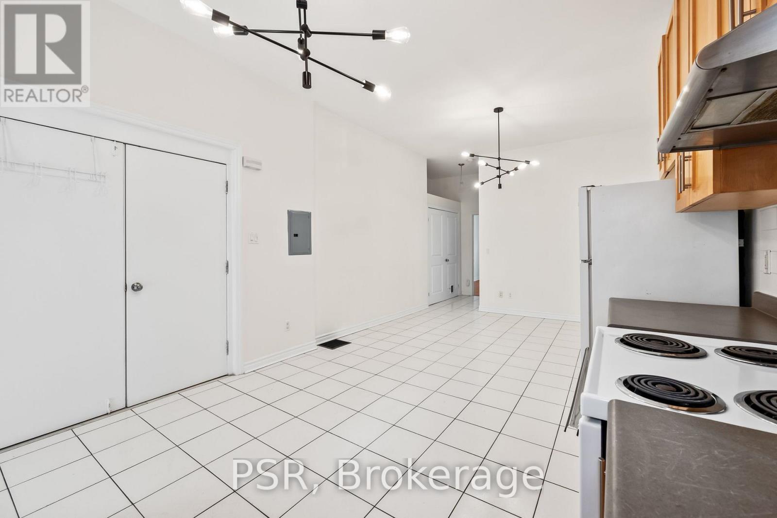 Front - 112 Ossington Avenue, Toronto, Ontario  M6J 2Z4 - Photo 12 - C13690672