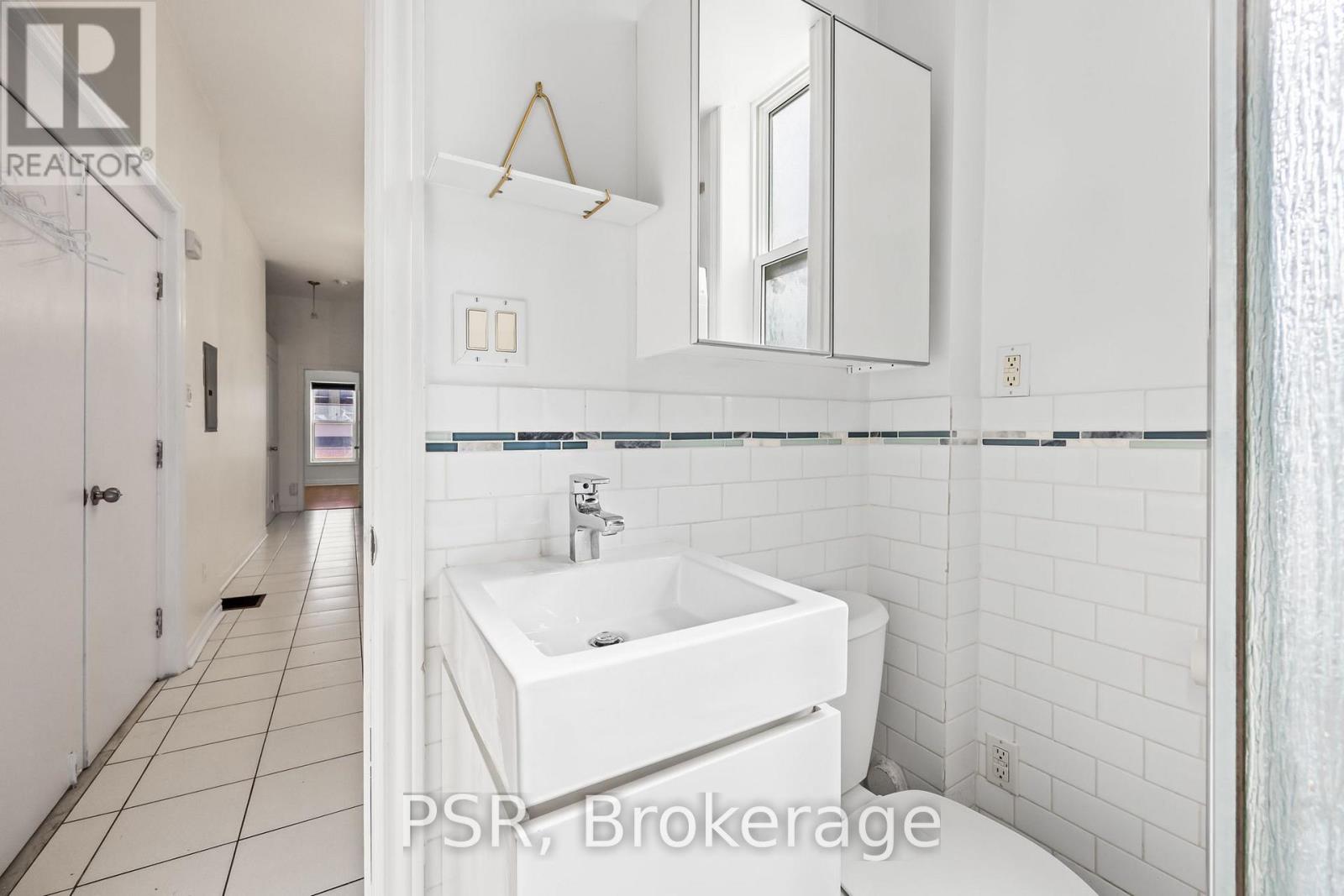 Front - 112 Ossington Avenue, Toronto, Ontario  M6J 2Z4 - Photo 15 - C13690672