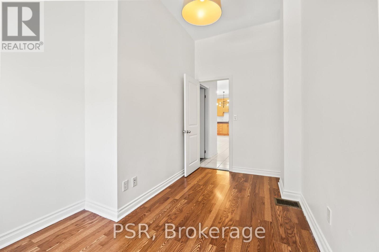 Front - 112 Ossington Avenue, Toronto, Ontario  M6J 2Z4 - Photo 18 - C13690672