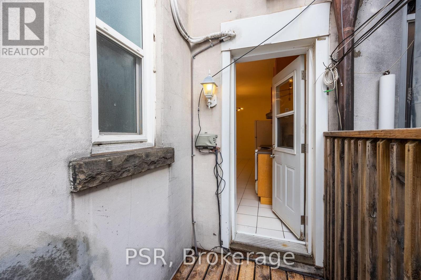 Front - 112 Ossington Avenue, Toronto, Ontario  M6J 2Z4 - Photo 23 - C13690672