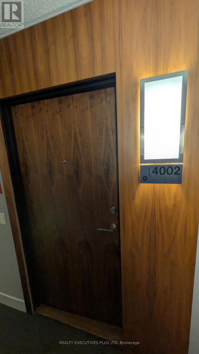 4002 - 85 Queens Wharf Road, Toronto, Ontario  M5V 0J9 - Photo 4 - C13690762