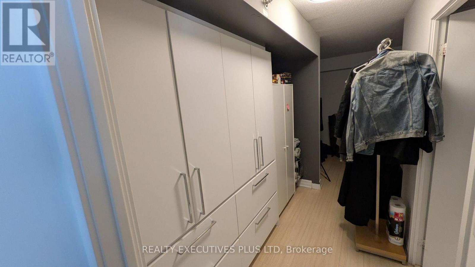 4002 - 85 Queens Wharf Road, Toronto, Ontario  M5V 0J9 - Photo 8 - C13690762