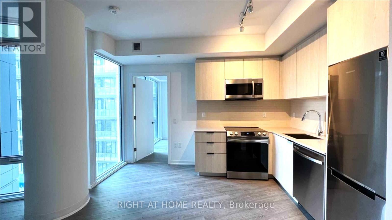 917 - 50 Power Street, Toronto, Ontario  M5A 0V3 - Photo 2 - C13690768