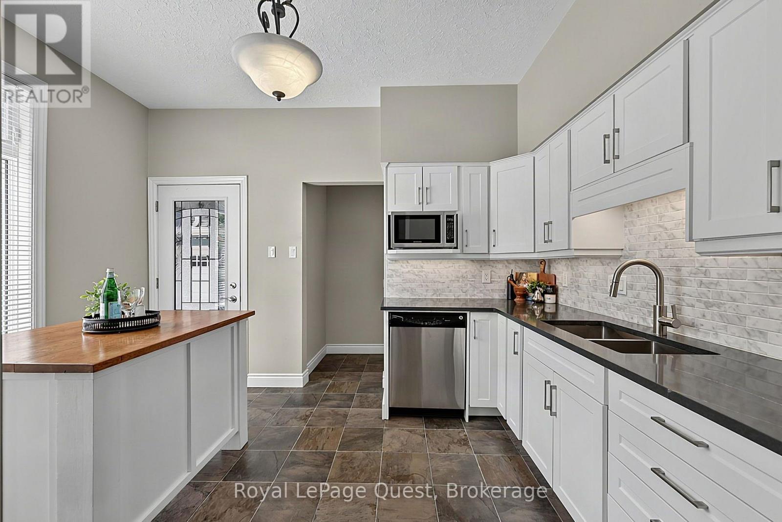 125 Coldwater Road, Orillia, Ontario  L3V 3L5 - Photo 23 - S13690644