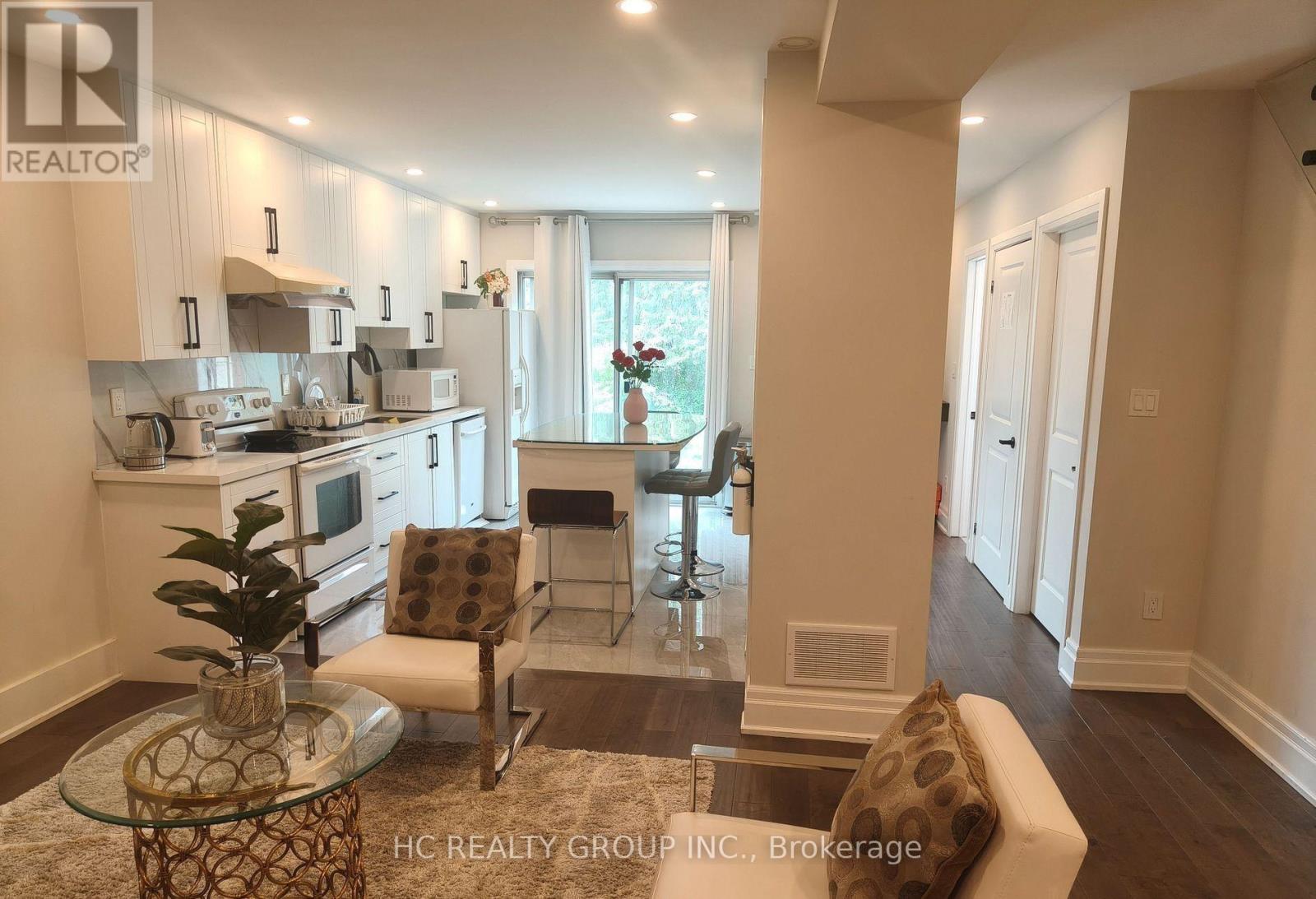 118 Courcelette Road, Toronto, Ontario  M1N 2T2 - Photo 2 - E13690806
