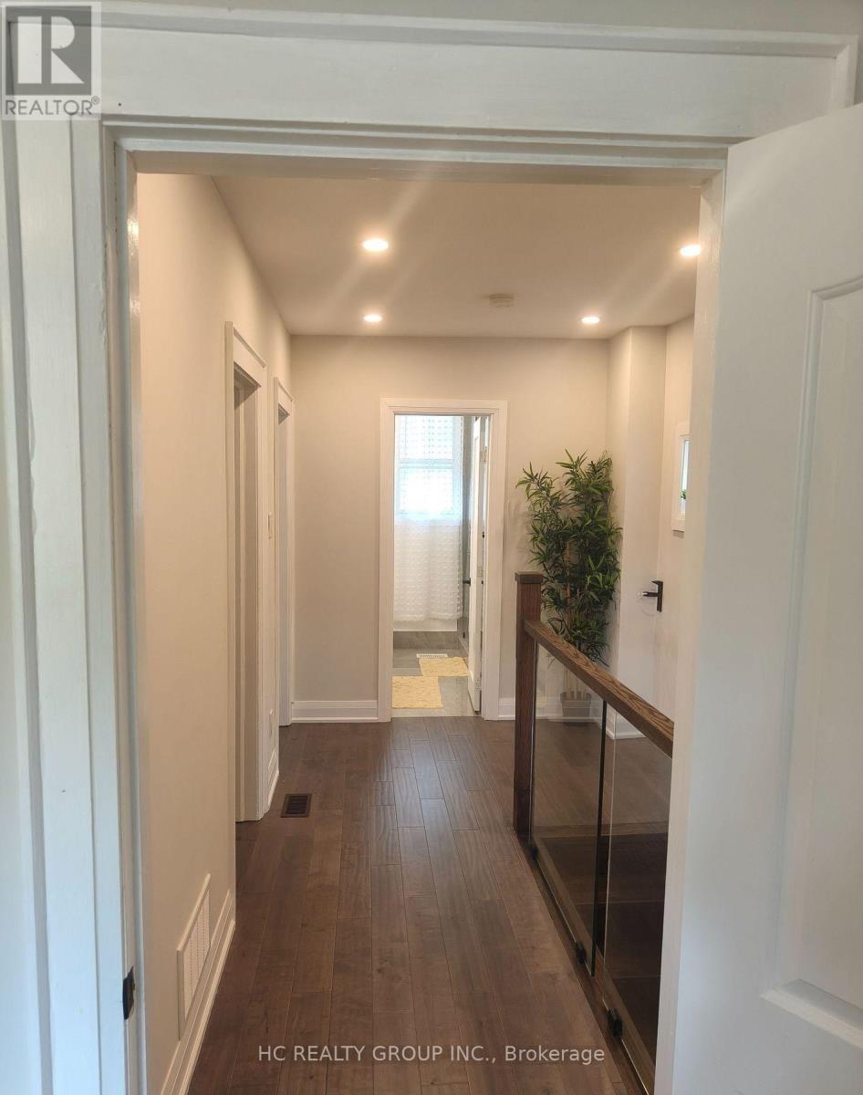 118 Courcelette Road, Toronto, Ontario  M1N 2T2 - Photo 9 - E13690806