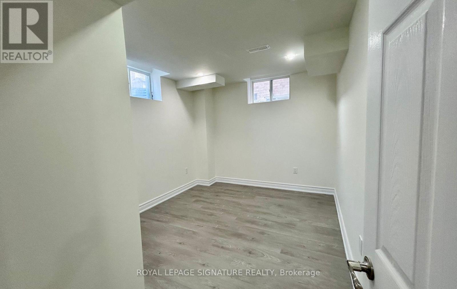 Bsmt - 214 Flood Avenue, Clarington, Ontario  L1B 0W6 - Photo 11 - E13690836