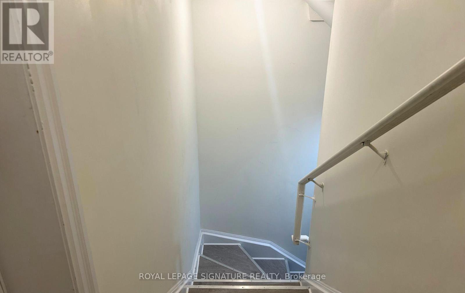 Bsmt - 214 Flood Avenue, Clarington, Ontario  L1B 0W6 - Photo 3 - E13690836