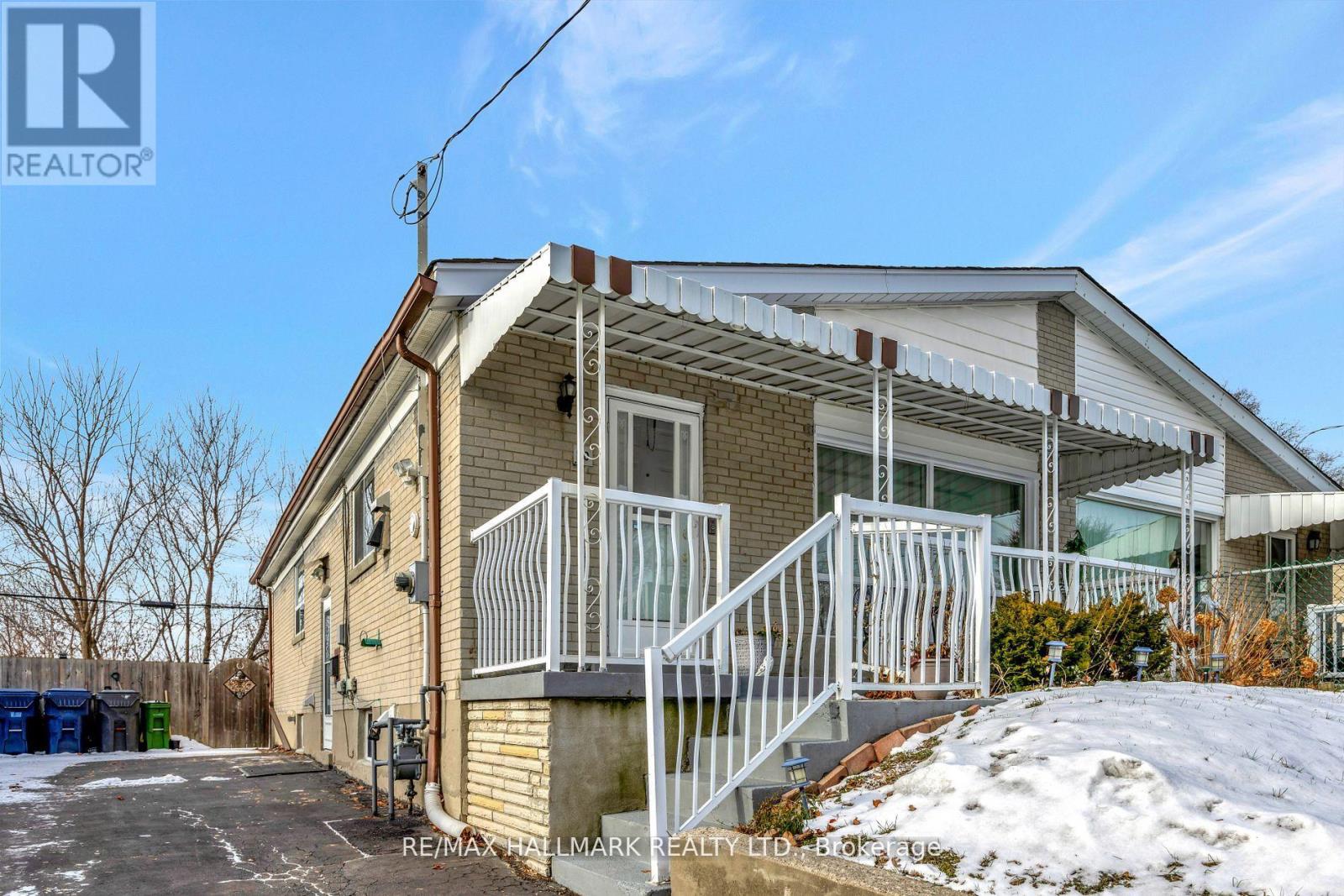 Bsmt - 90 Santamonica Boulevard, Toronto, Ontario  M1L 4H5 - Photo 2 - E13690858