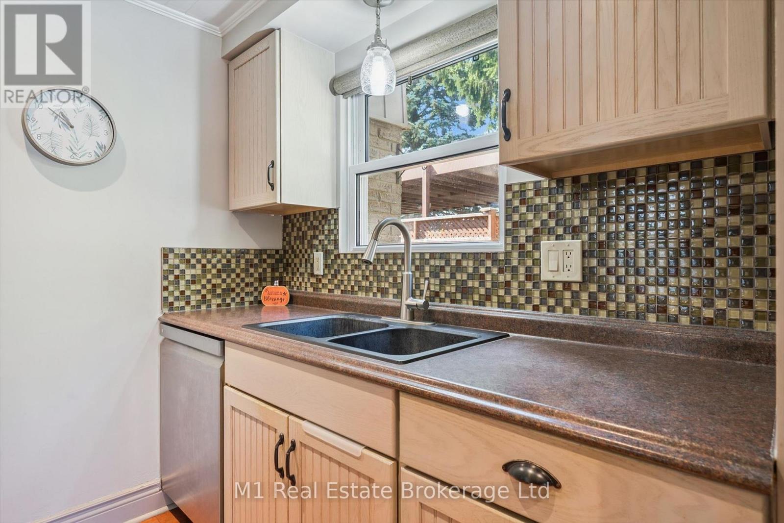 567 Willow Road, Guelph, Ontario  N1H 7H3 - Photo 18 - X13690812