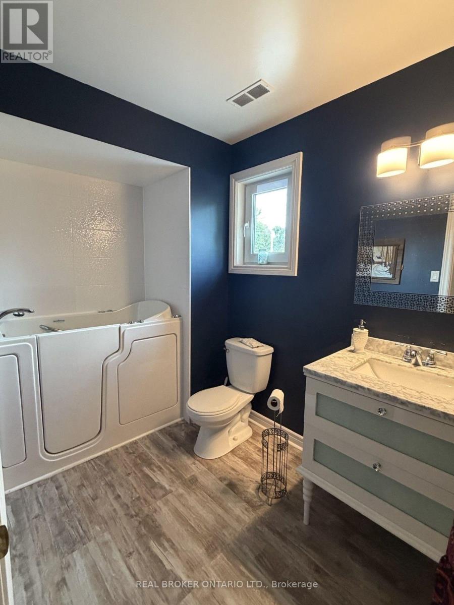 Upper - 205 Cedar Beach Road, Brock (Beaverton), Ontario  L0K 1A0 - Photo 14 - N13690652