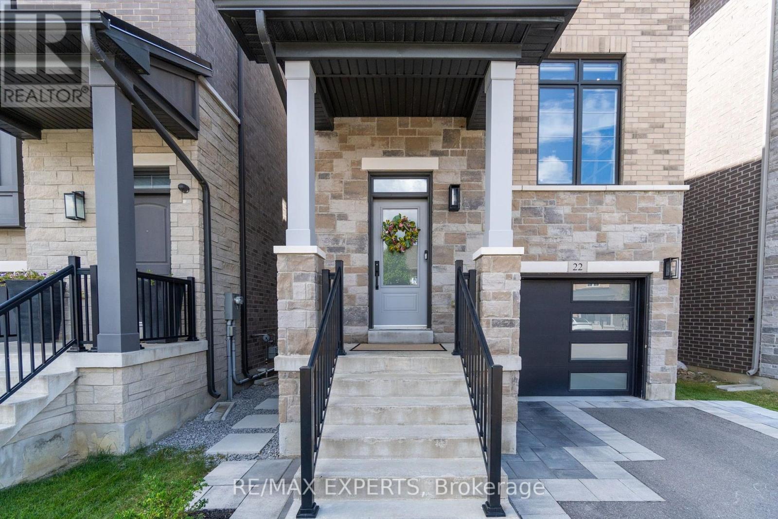 22 Velia Court, Vaughan, Ontario  L4H 4S5 - Photo 3 - N13690666