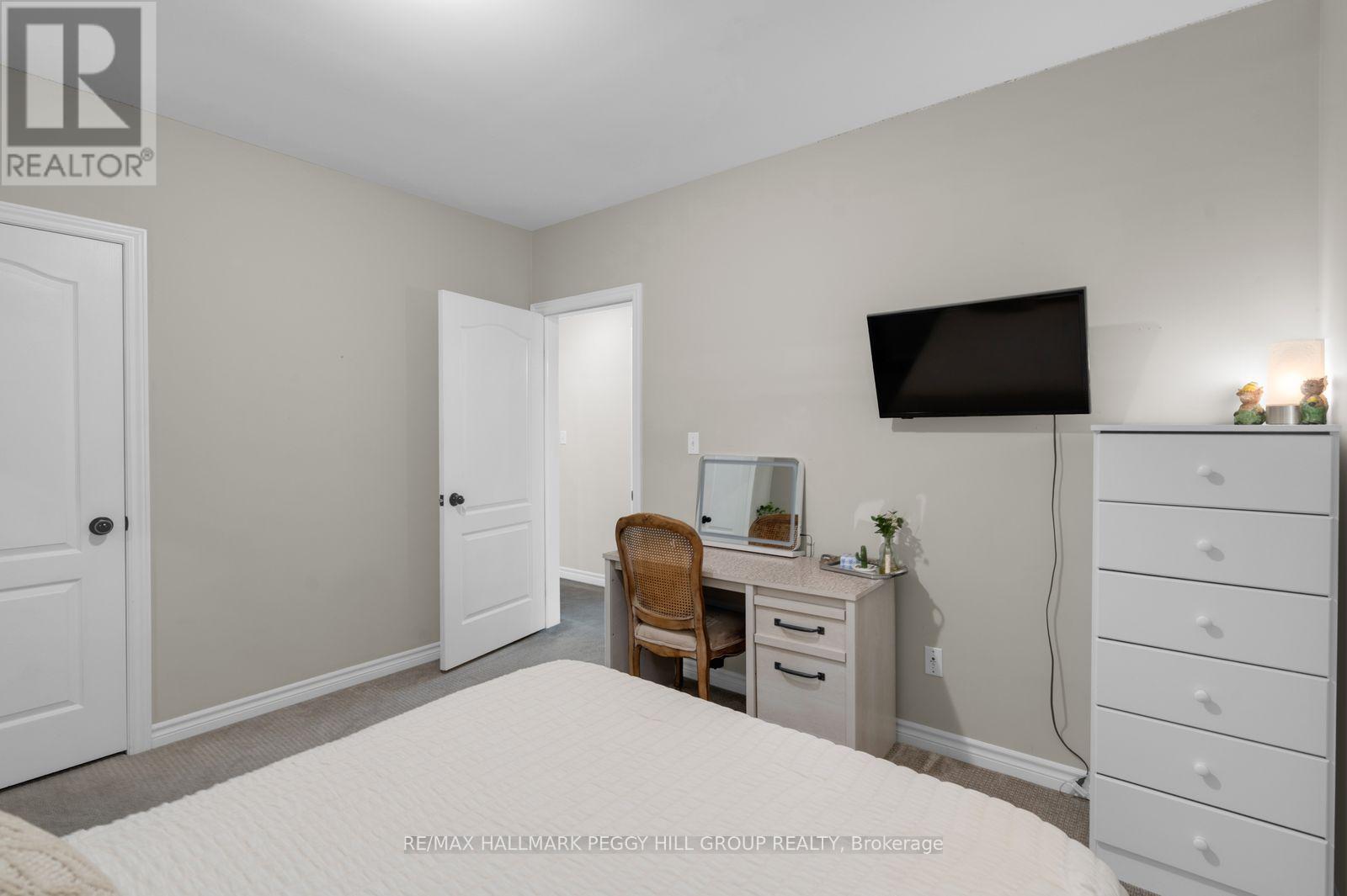 1680 Timmins Avenue, Innisfil, Ontario  L9S 1S8 - Photo 15 - N13690696