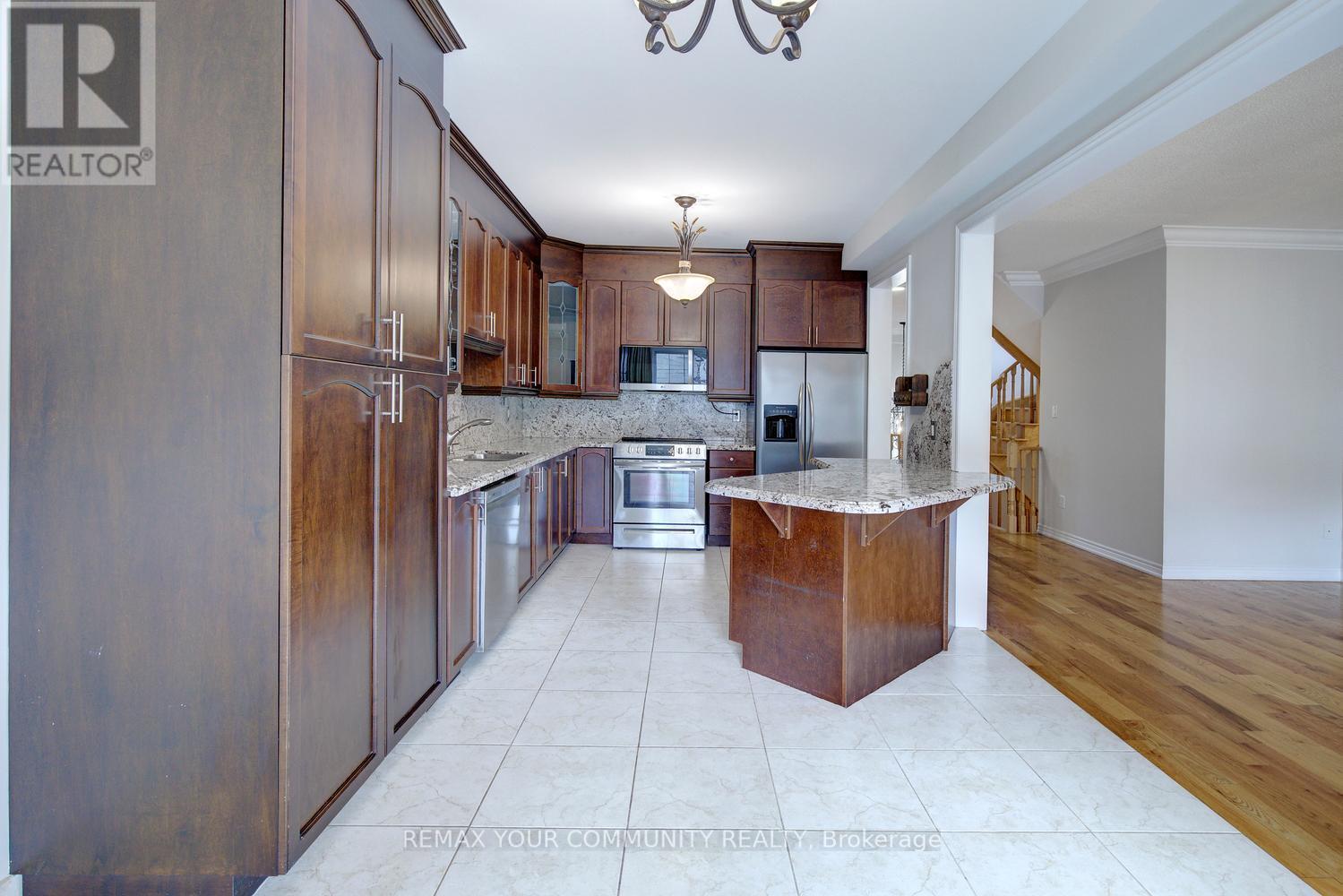 26 Yarden Drive, Vaughan, Ontario  L6A 0W2 - Photo 19 - N13690716