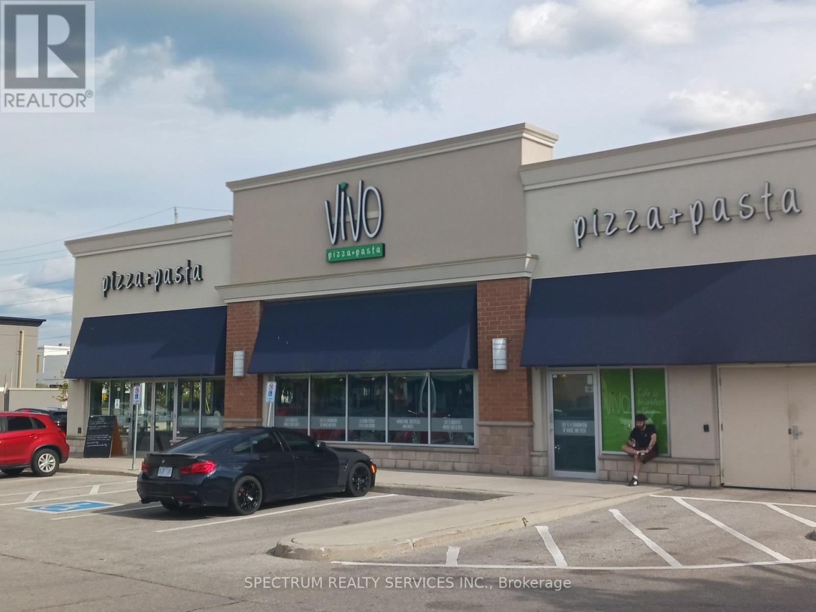 F1 - 17285 Leslie Street, Newmarket, Ontario  L3Y 0A4 - Photo 1 - N13690758