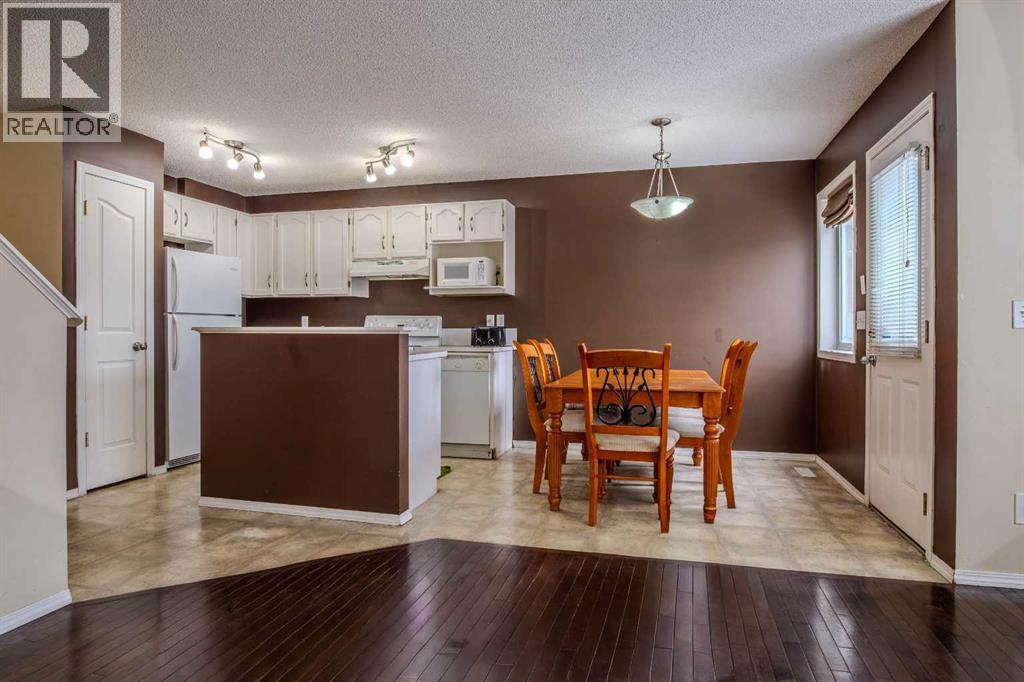 161 Saddlecrest Close NE, Calgary, Alberta  T3J 5B6 - Photo 6 - A2306037