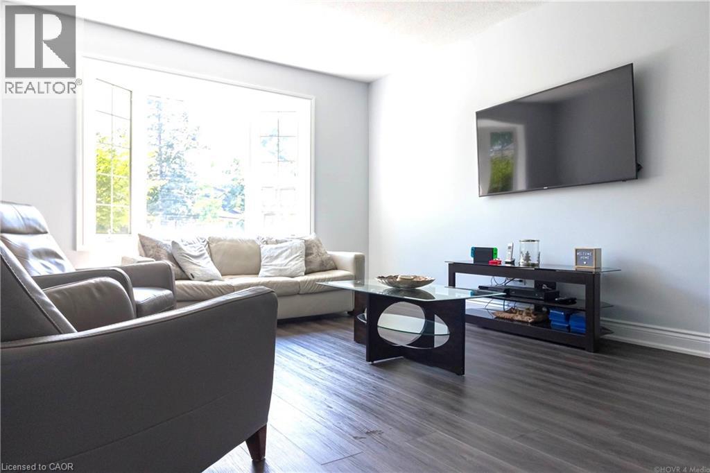 2390 Sinclair Circle, Burlington, Ontario  L7P 3C3 - Photo 9 - 40839736