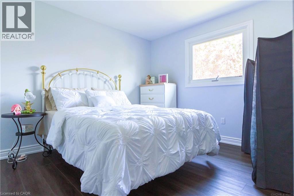 2390 Sinclair Circle, Burlington, Ontario  L7P 3C3 - Photo 36 - 40839736