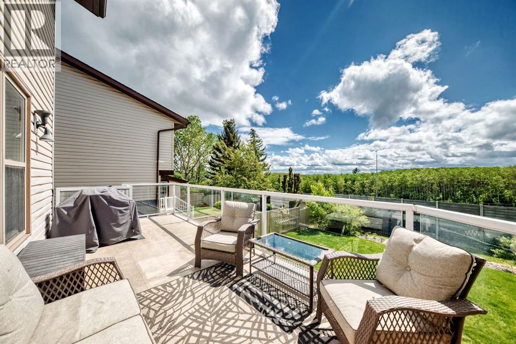 15 Hawkcliff Way NW, Calgary, Alberta  T3G 2R8 - Photo 15 - A2320859