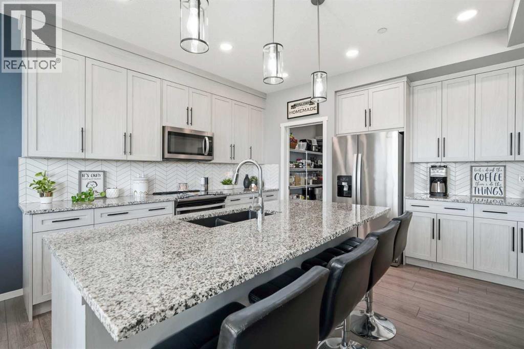 206 Lucas Crescent NW, Calgary, Alberta  T3P 1M8 - Photo 8 - A2329277