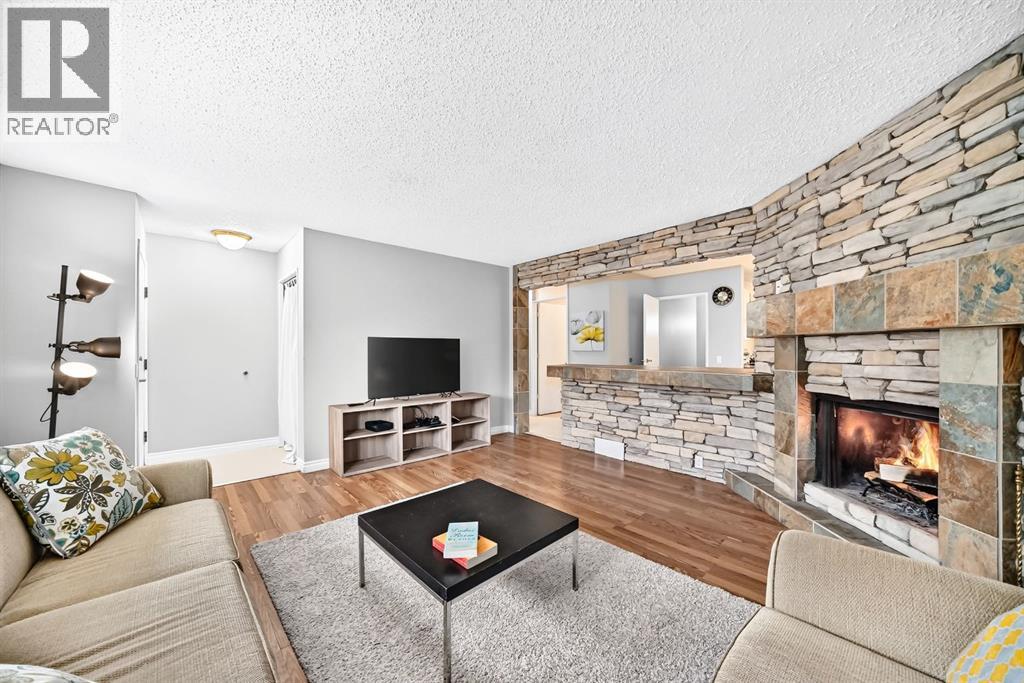 1949 Lytton Crescent SE, Calgary, Alberta  T2C 1K9 - Photo 4 - A2337494