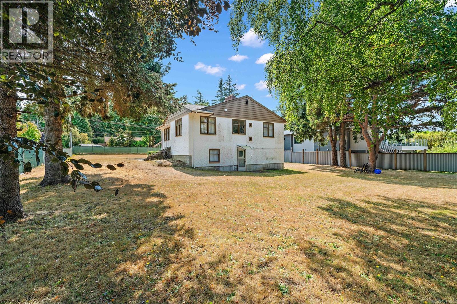 3934 Telegraph Bay Rd, Saanich, British Columbia  V8N 4H7 - Photo 12 - 1047051