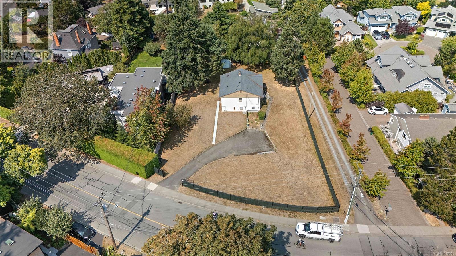 3934 Telegraph Bay Rd, Saanich, British Columbia  V8N 4H7 - Photo 9 - 1047051