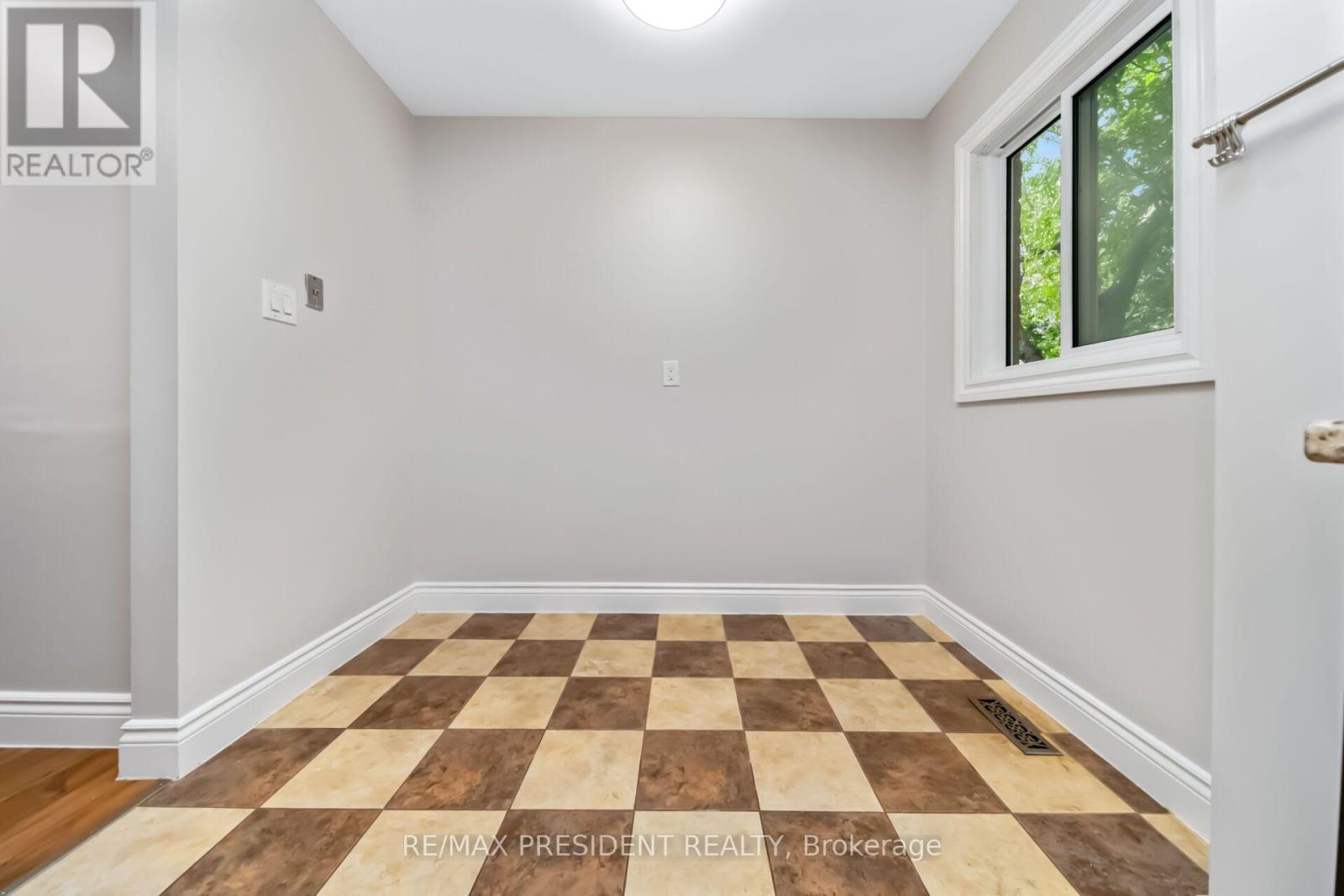 91 Martindale Crescent, Brampton, Ontario  L6X 2T8 - Photo 16 - W13690622