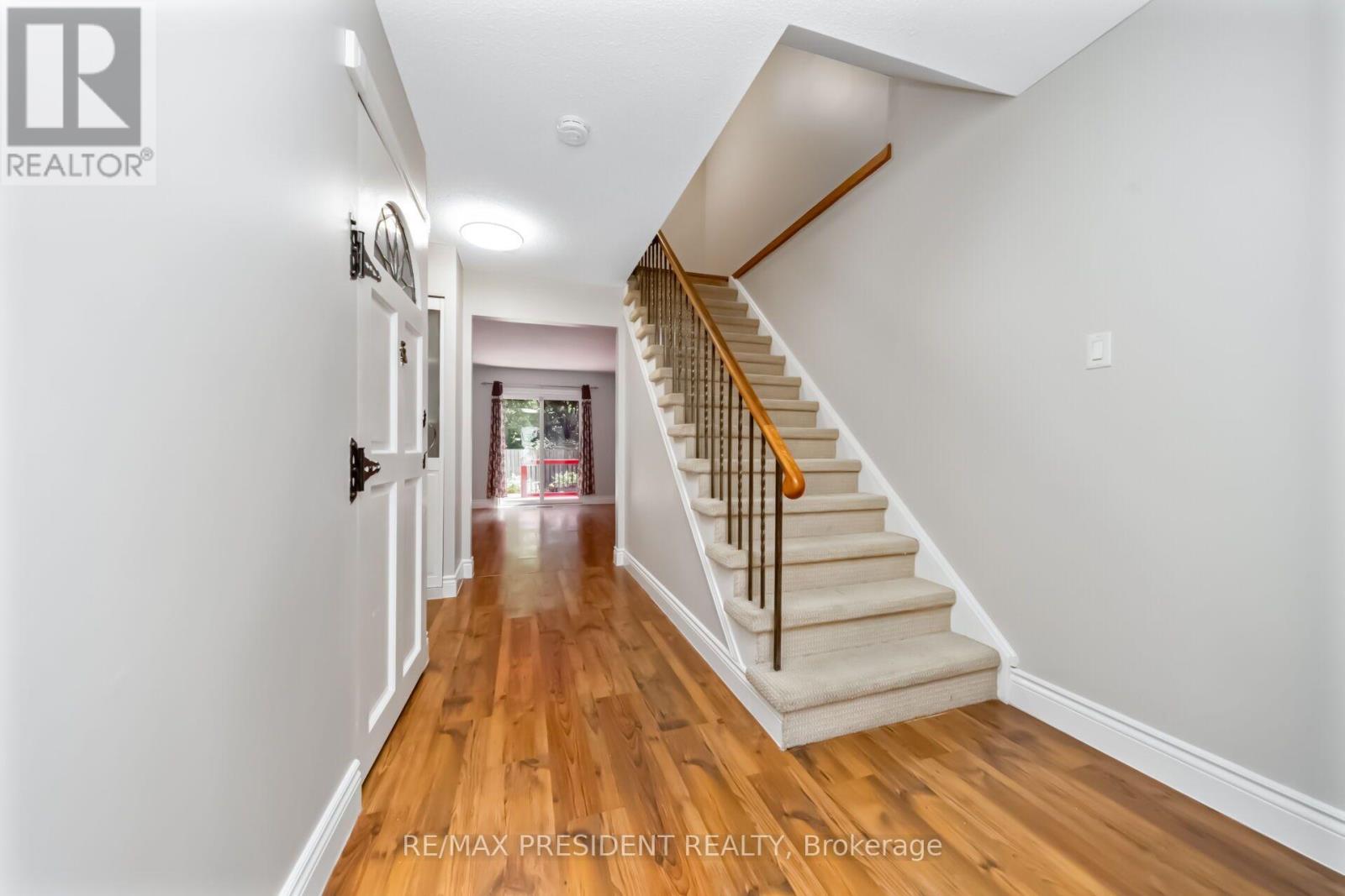 91 Martindale Crescent, Brampton, Ontario  L6X 2T8 - Photo 6 - W13690622