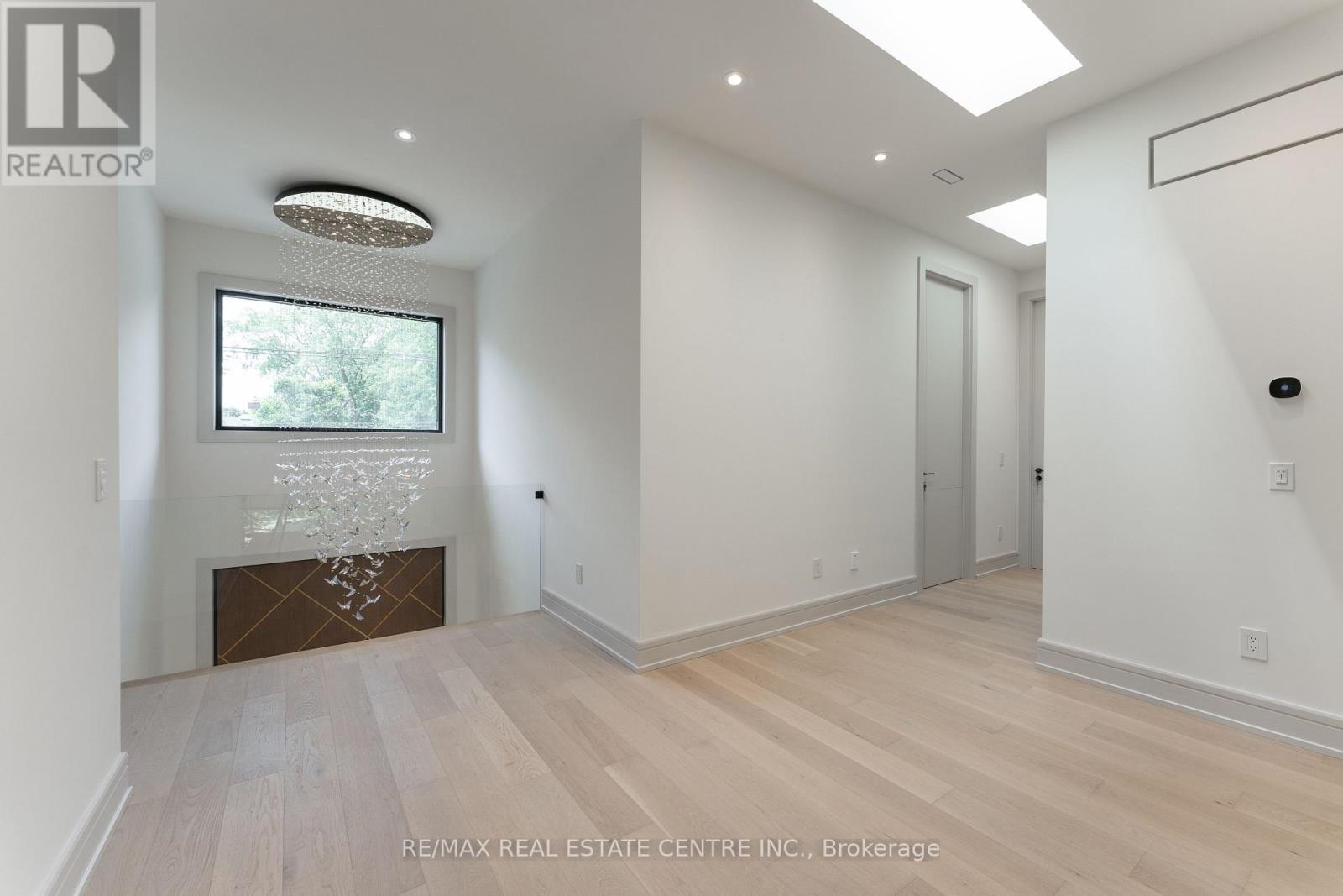 491 Fourth Line, Oakville, Ontario  L6L 5A8 - Photo 21 - W13690642